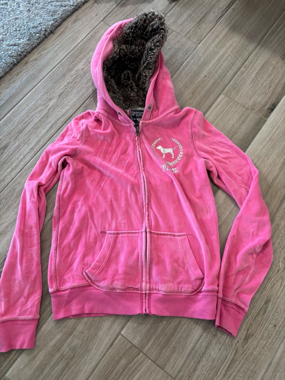 VINTAGE PINK HOODIE - Picture 2 of 6